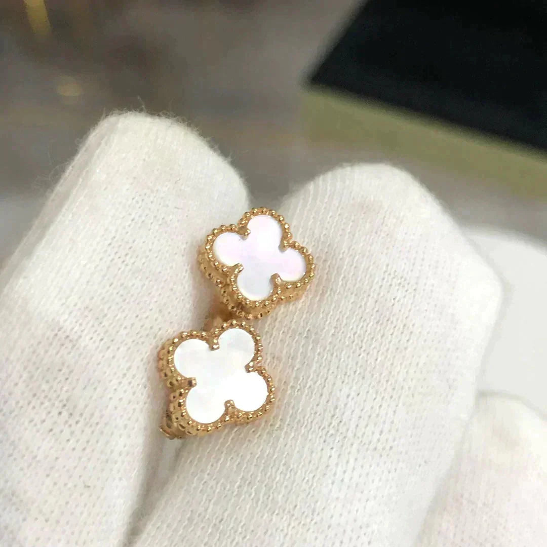 [LuxJewelry]CLOVER MINI 9.5MM WHITE MOP EARRINGS