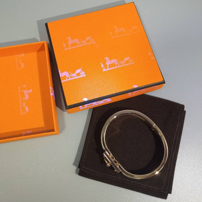 [LuxJewelry]H GREY BRACELET