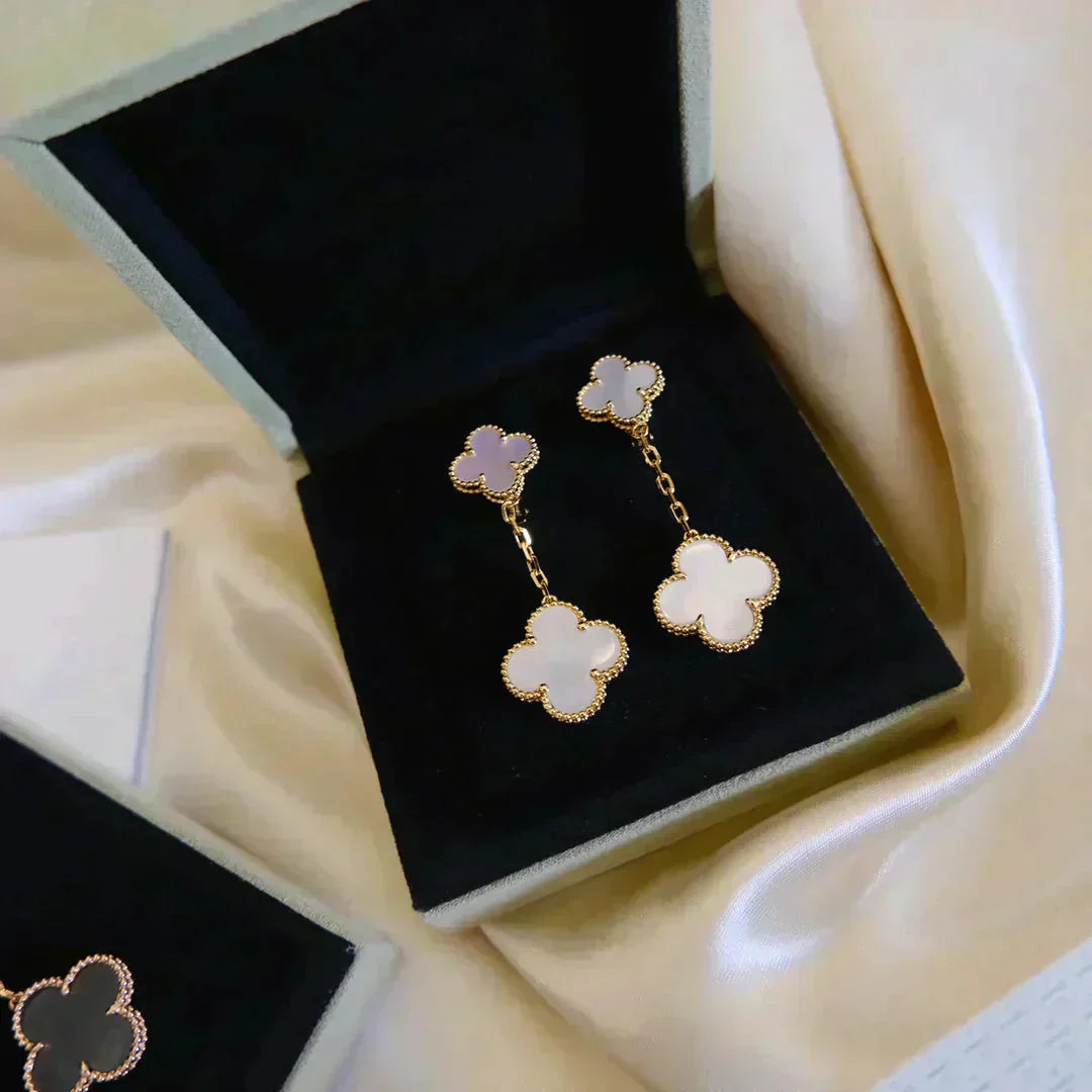 [LuxJewelry]CLOVER 2 MOTIF WHITE MOP EARRINGS