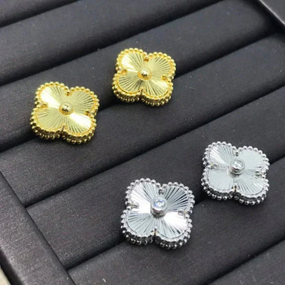 [LuxJewelry]CLOVER MINI 9.5MM LASER EARRINGS