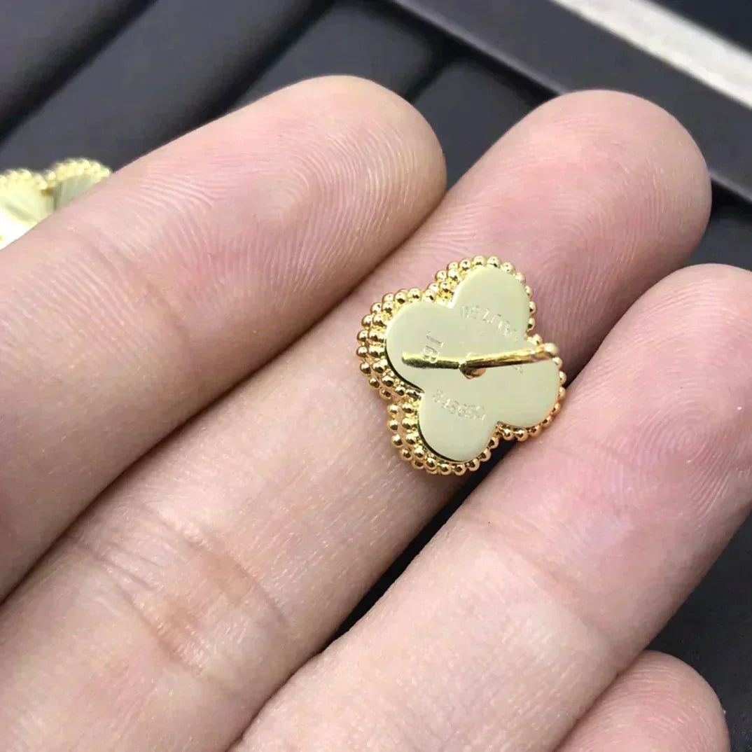 [LuxJewelry]CLOVER MINI 9.5MM LASER EARRINGS