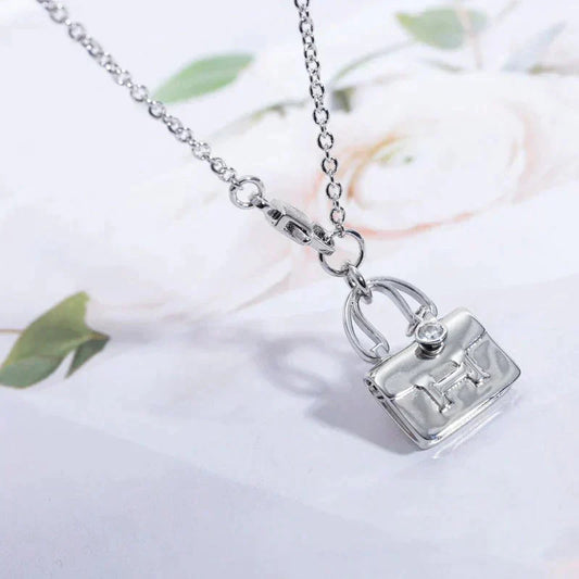[LuxJewelry]AMULETTE PEDANT SILVER NECKLACE
