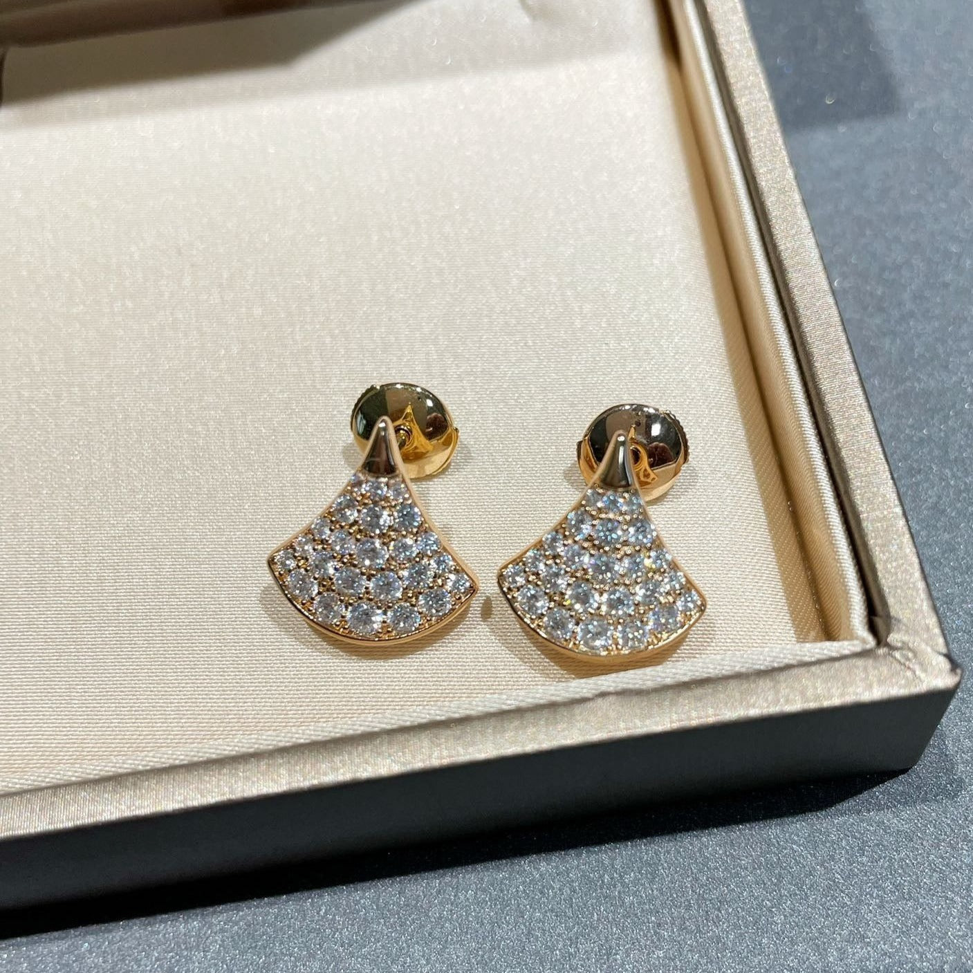 [LuxJewelry]DREAM STUD EARRINGS DIAMOND