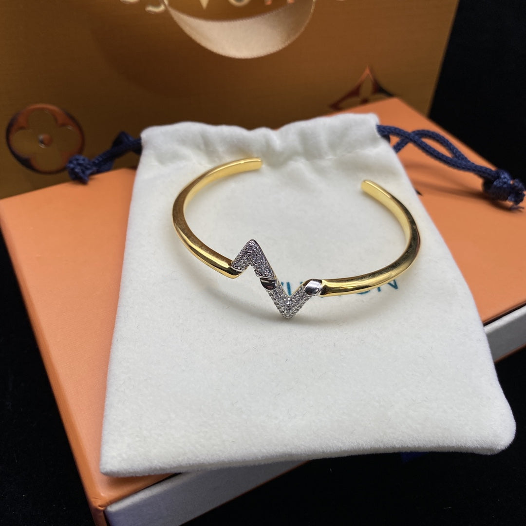 [LuxJewelry]VOLTE UPSITE DOWN DIAMOND GOLD OPEN BRACELET