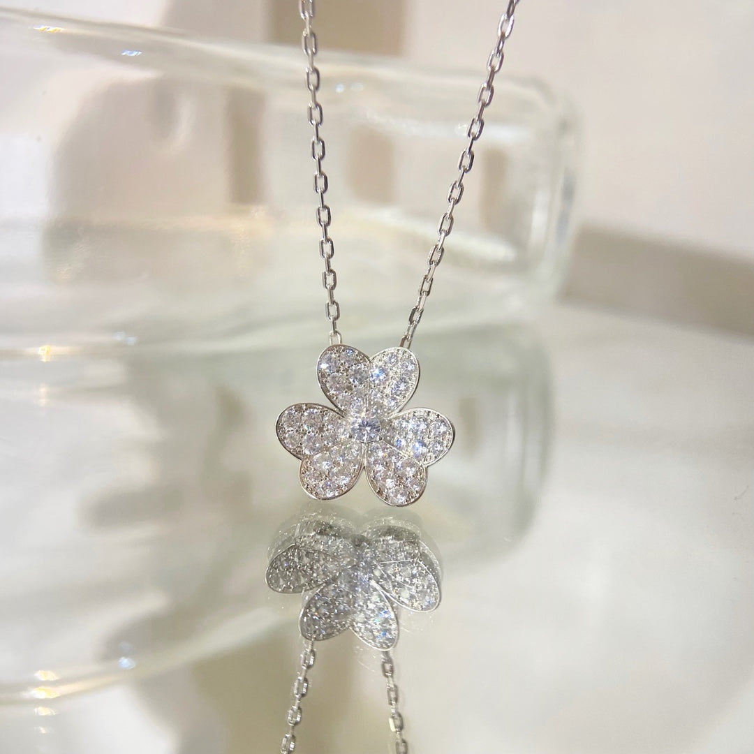 [LuxJewelry]FLOWER DIAMOND NECKLACE