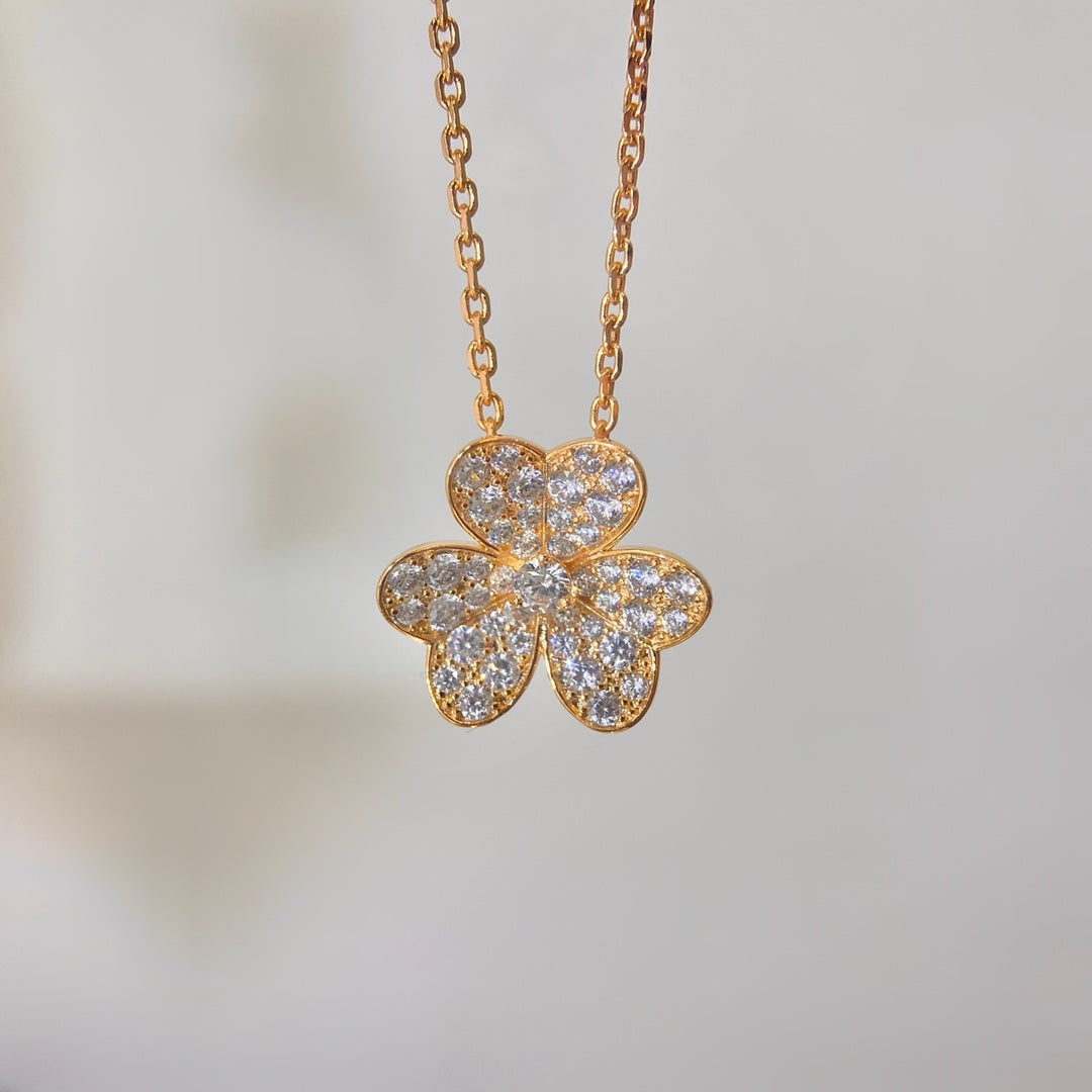 [LuxJewelry]FLOWER DIAMOND NECKLACE