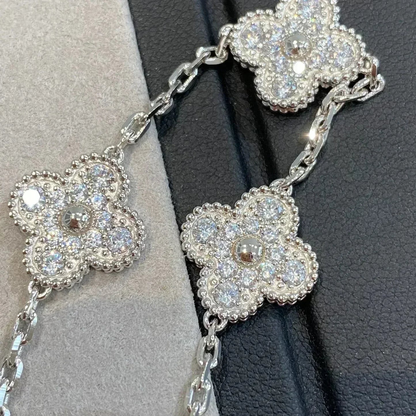 [LuxJewelry]CLOVER 5 MOTIFS  DIAMOND BRACELET SILVER