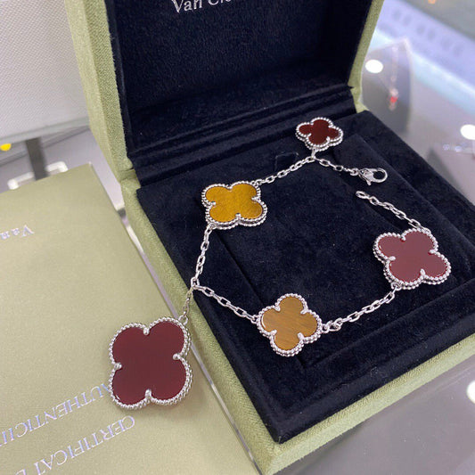 [Top&on]CLOVER 5 MOTIFS SIVLER CARNELIAN TIGER EYE BRACELET