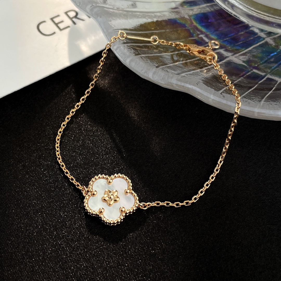 [LuxJewelry]LUCKY SPRING ROSE GOLD MOP BRACELET