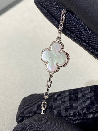 [LuxJewelry]CLOVER SILVER MOP 5 MOTIF BRACELET