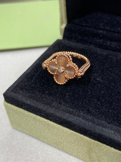 [LuxJewelry]CLOVER RIVERSIBLE PINK GOLD RING