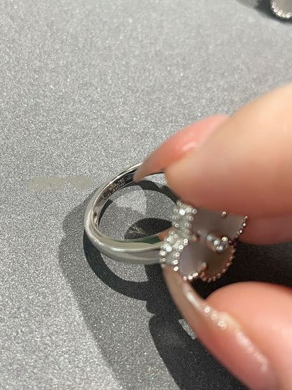 [LuxJewelry]CLOVER SILVER MOP DIAMOND RING