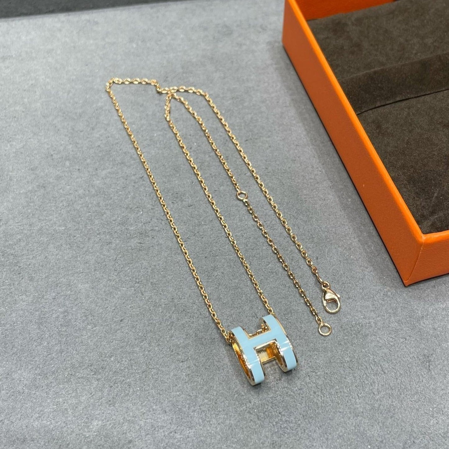 [LuxJewelry]POP H SKY BLUE NECKLACE