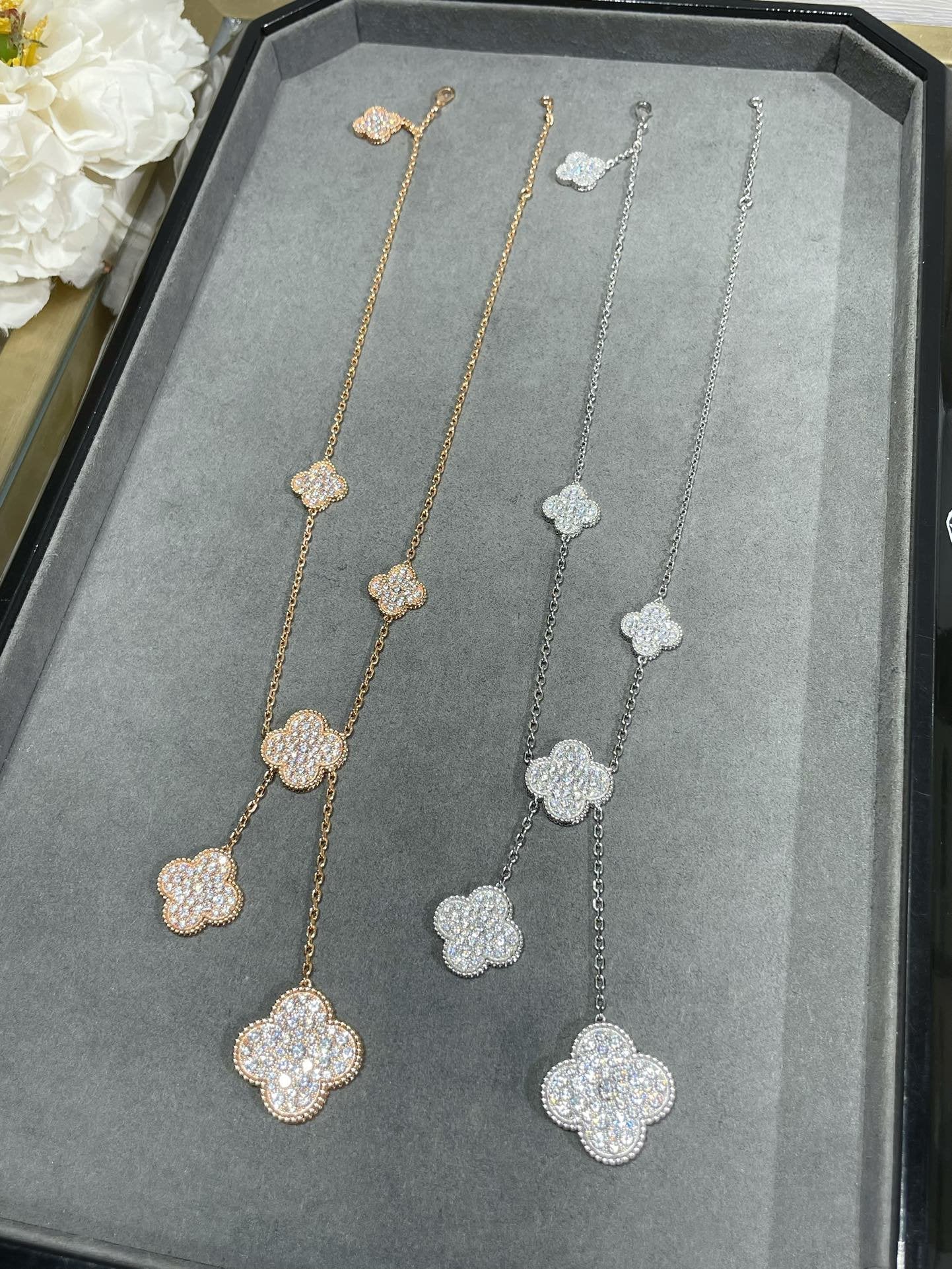 [LuxJewelry]CLOVER 6 MOTIF DIAMOND PAVED NECKLACE