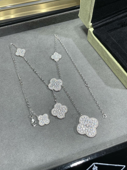 [LuxJewelry]CLOVER 6 MOTIF DIAMOND PAVED NECKLACE