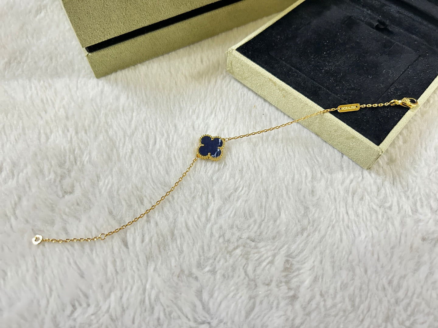 [LuxJewelry]CLOVER 1 MOTIF PIETERSITE BRACELET