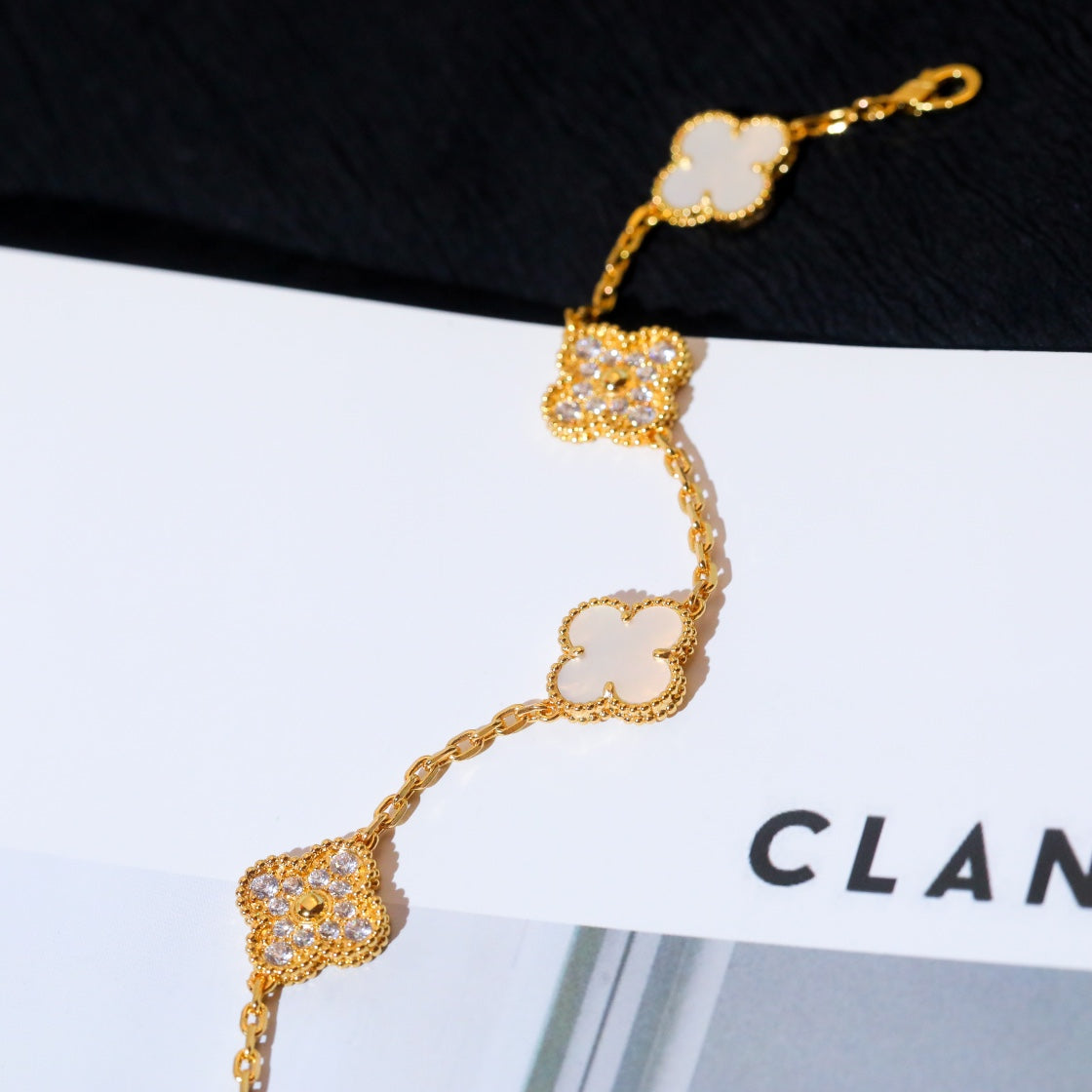 [LuxJewelry]CLOVER BRACELET 5 MOTIF WHITE MOP DIAMOND
