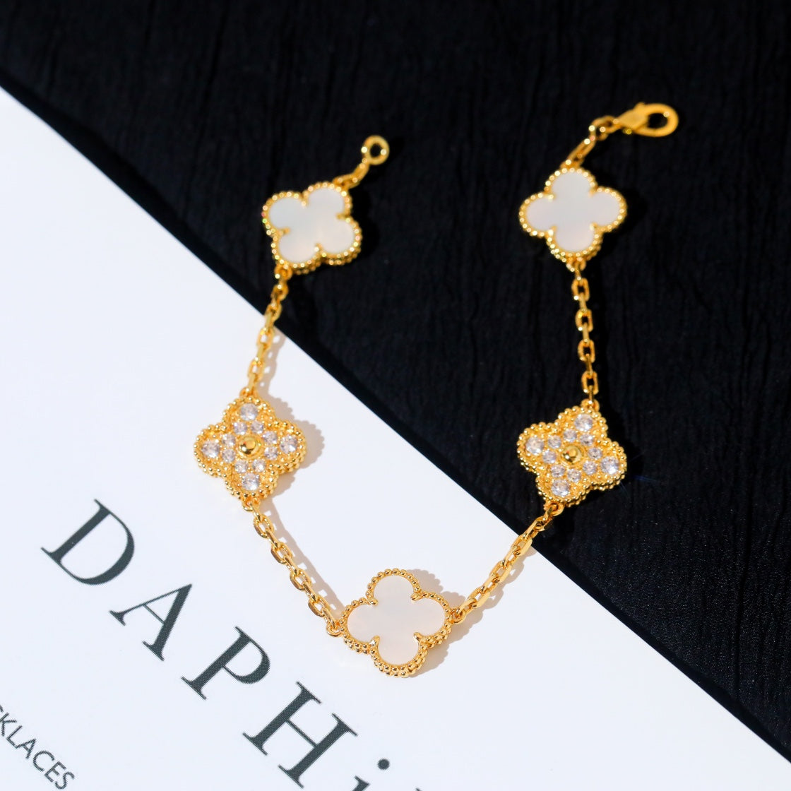 [LuxJewelry]CLOVER BRACELET 5 MOTIF WHITE MOP DIAMOND