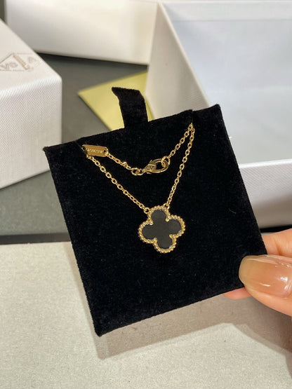 [LuxJewelry]CLOVER ROCK CRYSTAL ROSE GOLD NECKLACE