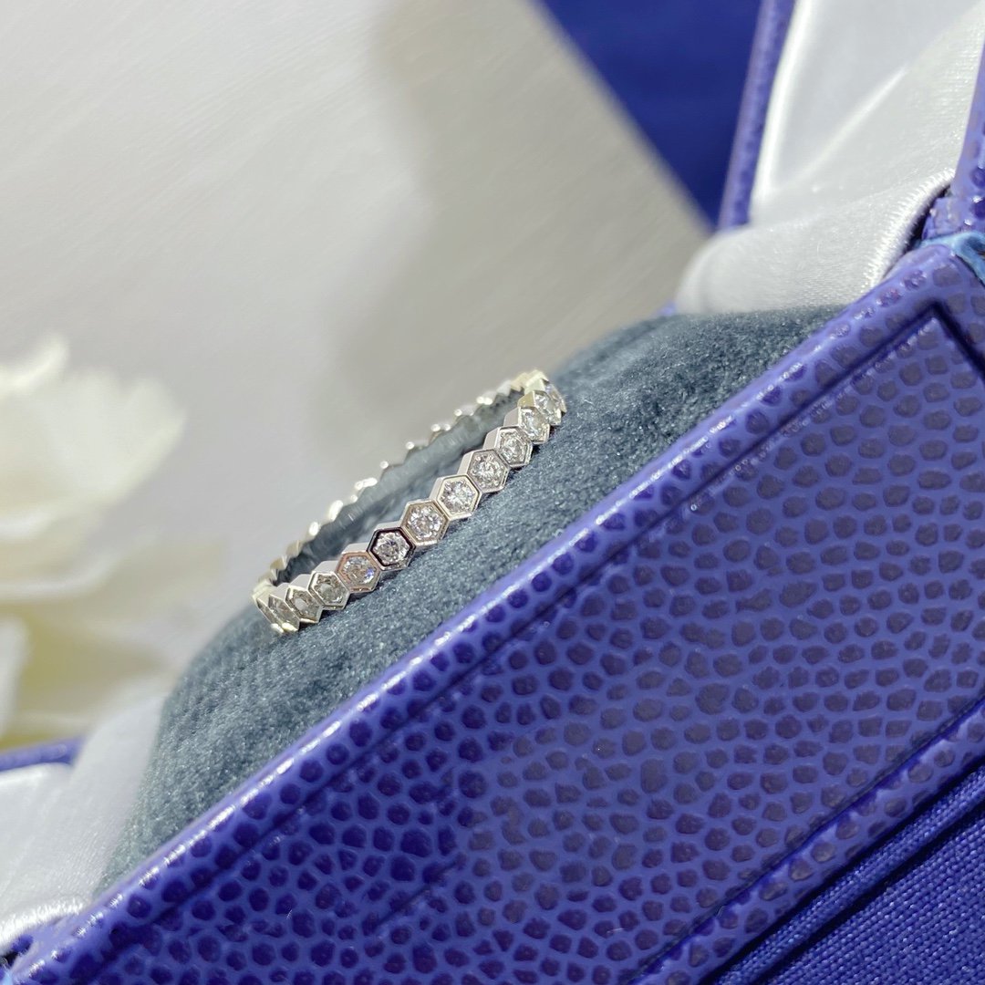 [LuxJewelry]BEE LOVE DIAMOND PAVED SMALL RING