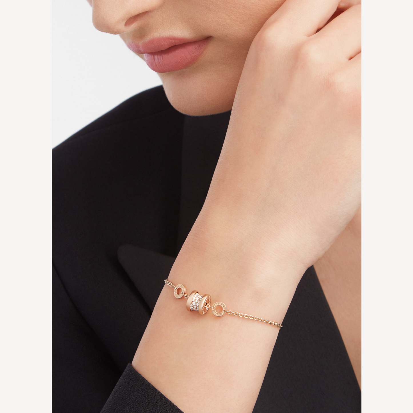 [LuxJewelry]ZERO 1 SOFT PINK GOLD WITH PAVED DIAMONDS ON THE SPIRAL BRACELET