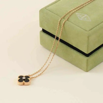 [LuxJewelry]CLOVER 15MM DIAMOND ONYX NECKLACE