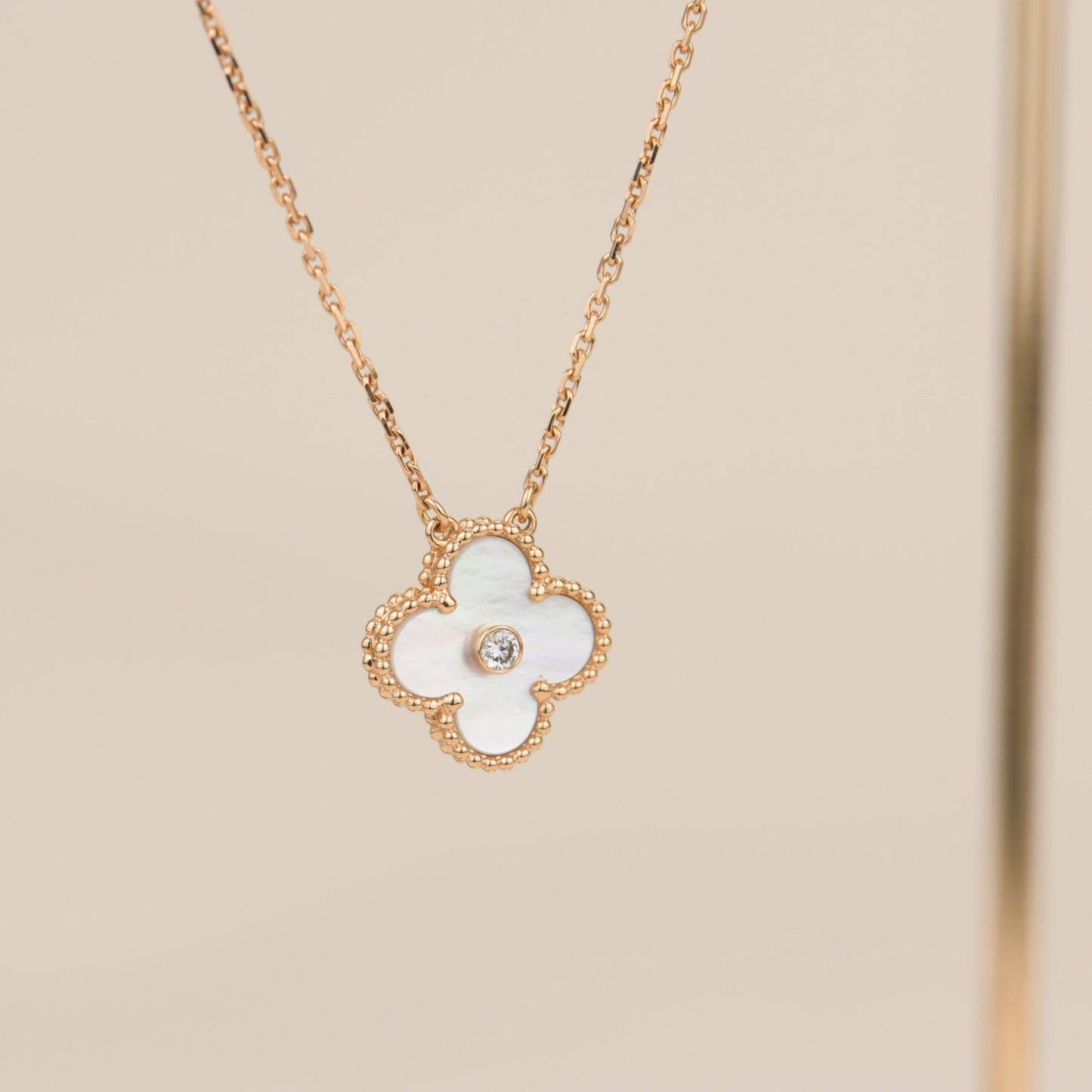 [LuxJewelry]CLOVER 15MM DIAMOND WHITE FRITILLARIA NECKLACE