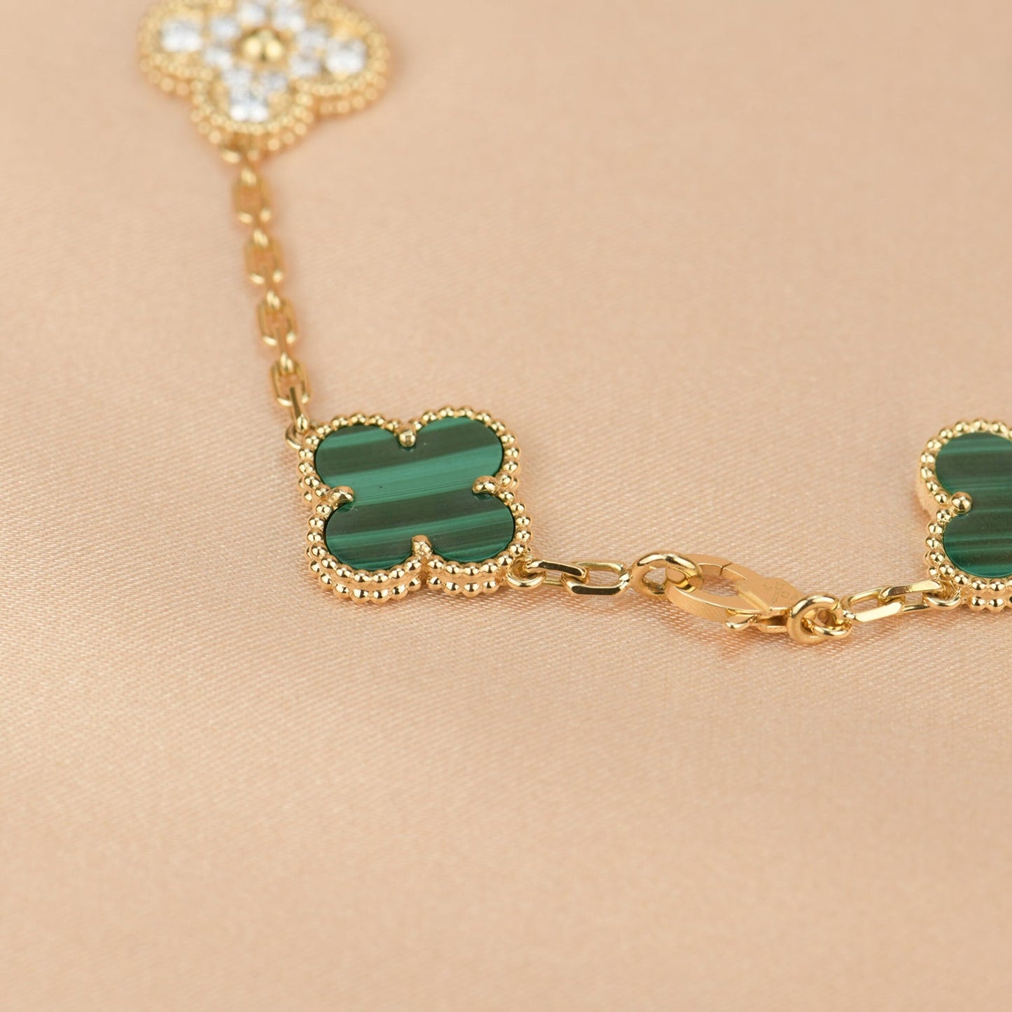 [LuxJewelry]CLOVER  5 MOTIF MALACHITE DIAMOND BRACELET