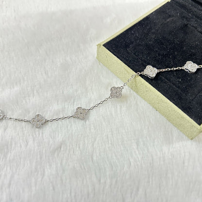 [LuxJewelry]CLOVER 6 MOTIF DIAMOND BRACELET