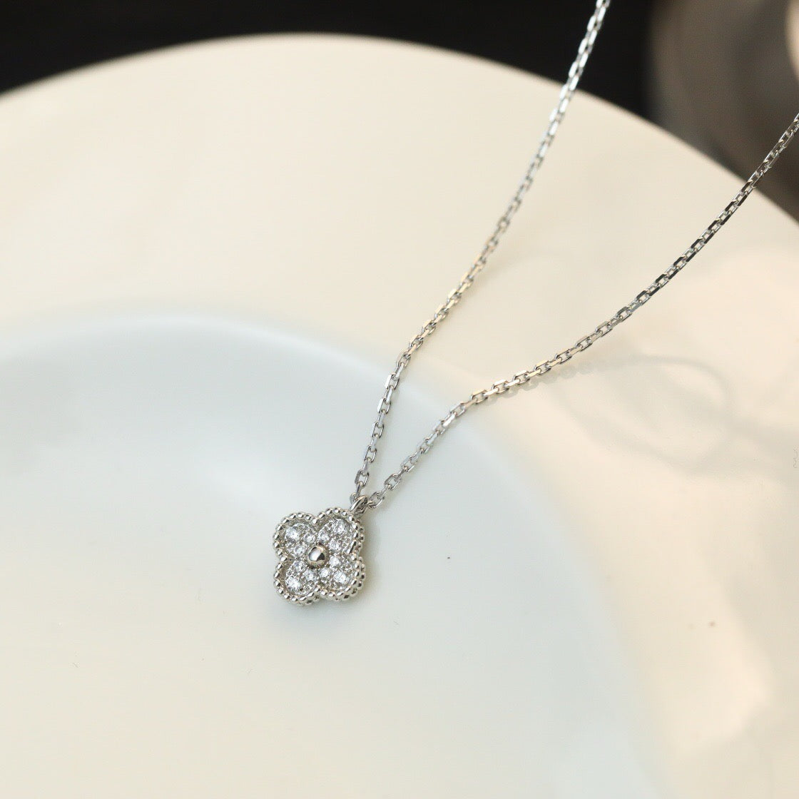 [LuxJewelry]CLOVER MINI 9.5MM PENDANT DIAMOND NECKLACE