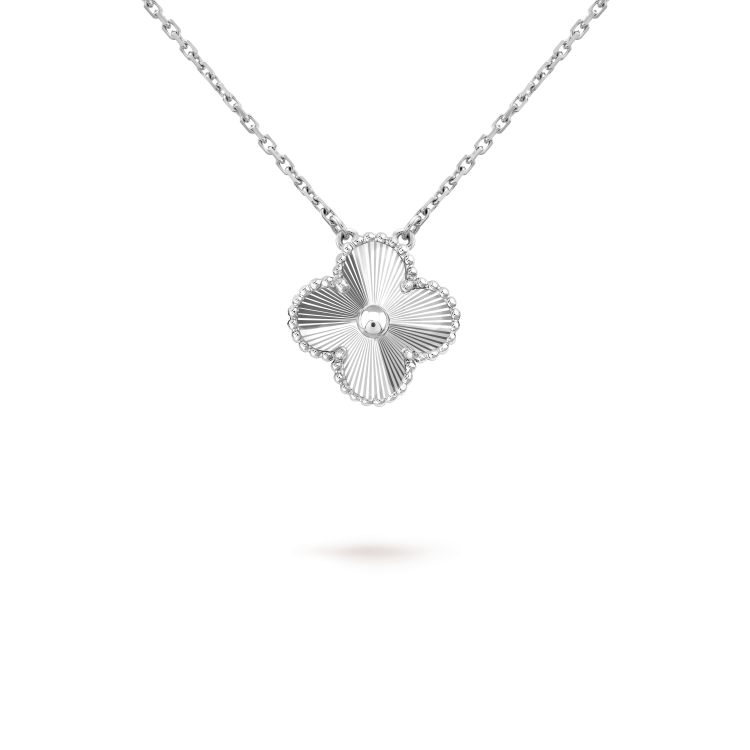 [LuxJewelry]CLOVER 15MM LASER NECKLACE SILVER
