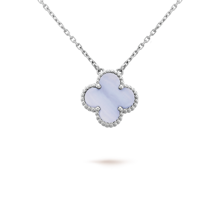 [LuxJewelry]CLOVER 15MM BLUE CHALCEDONY NECKLACE SILVER