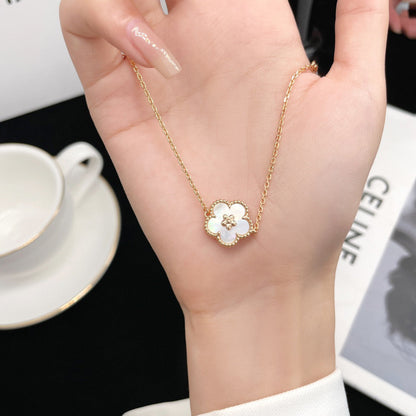 [LuxJewelry]LUCKY WHITE MOP PLUM BLOSSOM  BRACELET