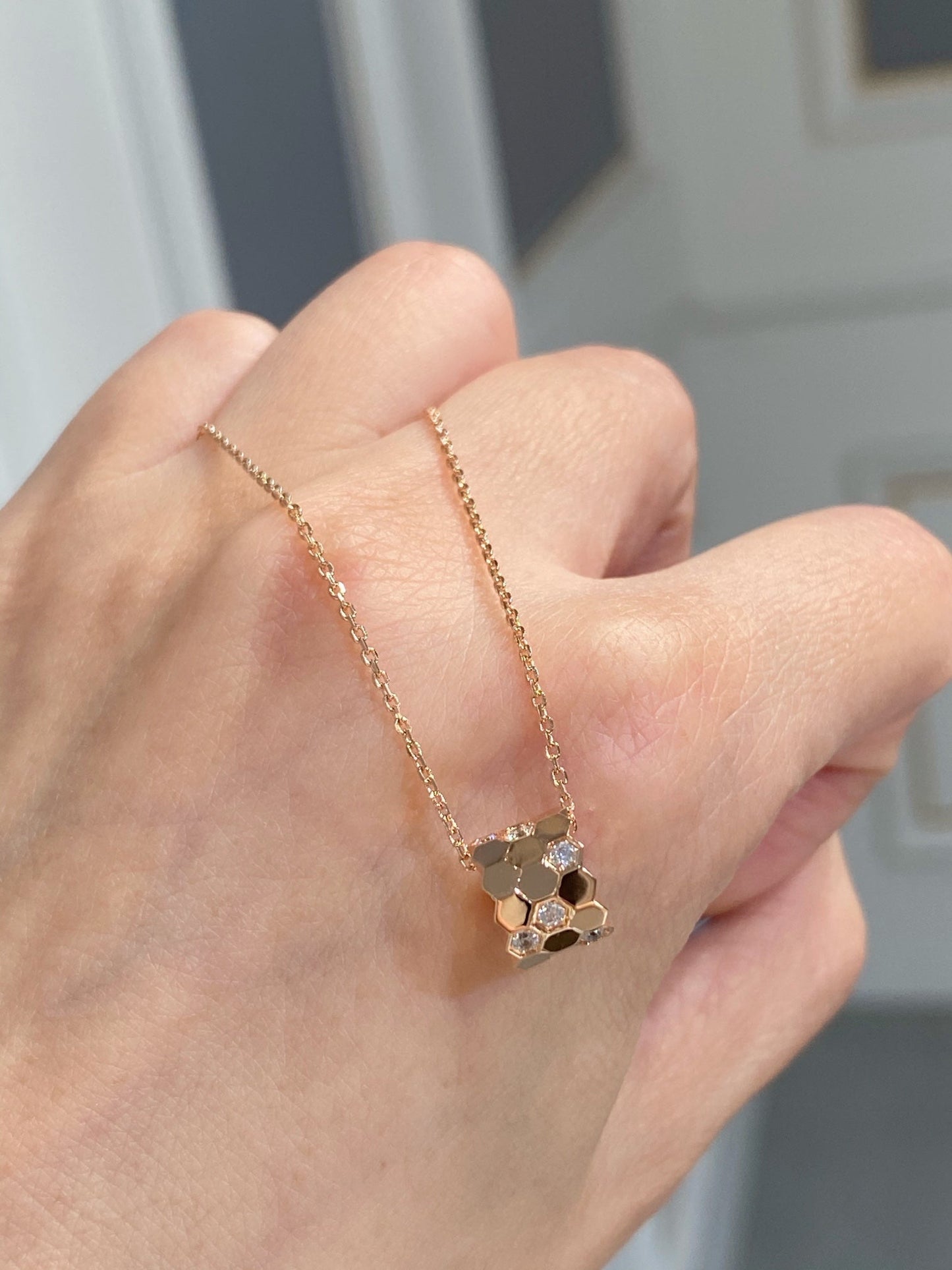 [LuxJewelry]BEE LOVE DIAMOND NECKLACE