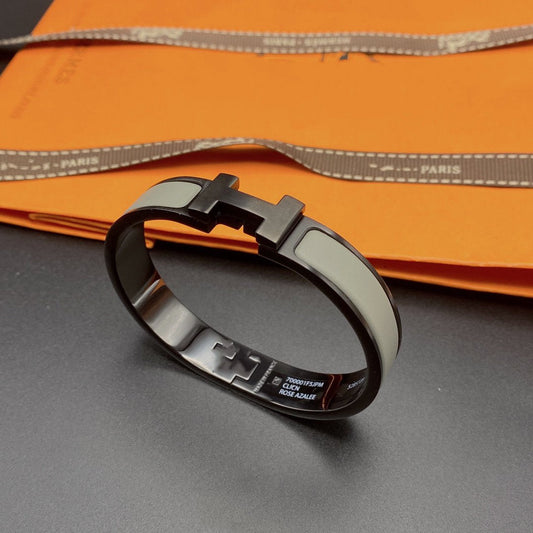 [LuxJewelry]CLIC HM SO BLACK GREY BRACELET