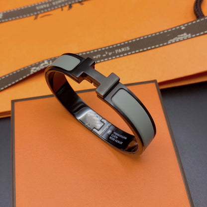 [LuxJewelry]CLIC HM SO BLACK GREY BRACELET