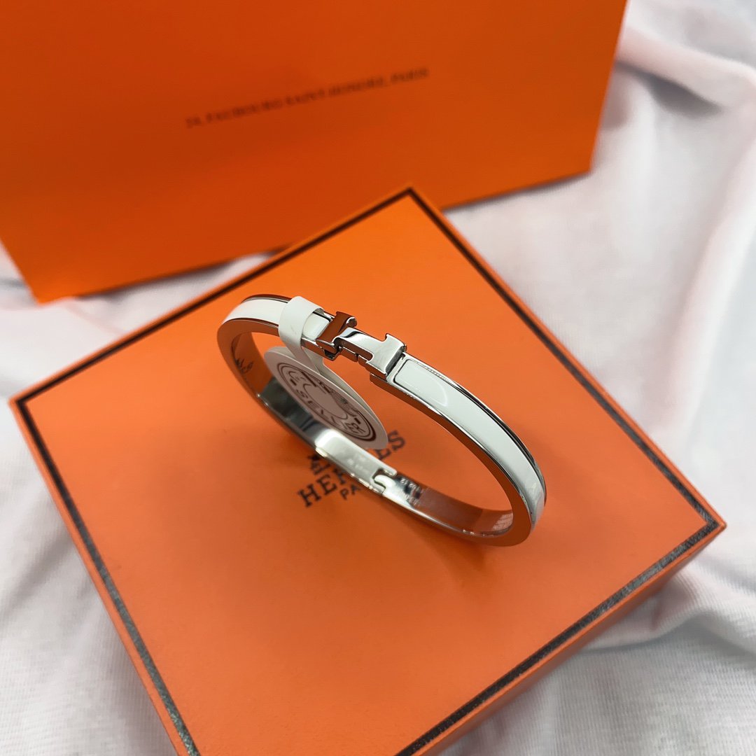 [LuxJewelry]CLASSIC HM CLIC WHITE 8MM ENAMEL BRACELET