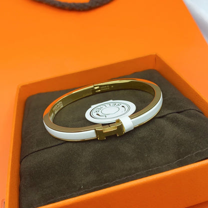 [LuxJewelry]CLASSIC HM CLIC WHITE 8MM ENAMEL BRACELET