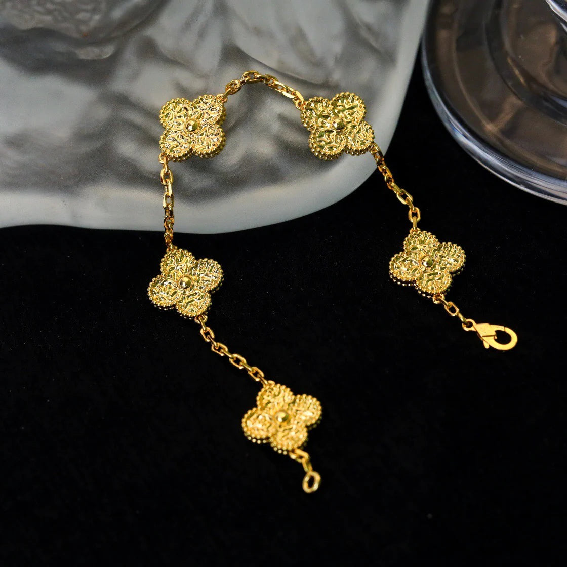 [LuxJewelry]CLOVER 5 MOTIFS BRONZING BRACELET