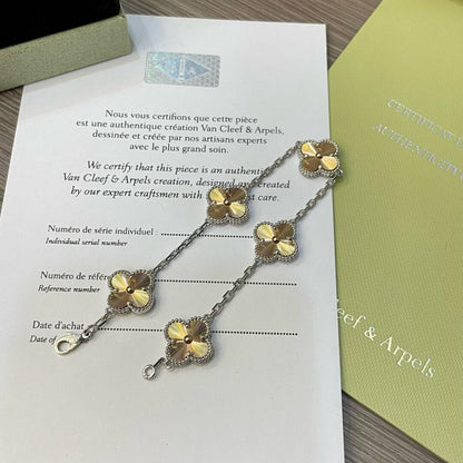 [LuxJewelry]CLOVER  5 MOTIFS  CHRISTMAS LIMITED EDITION BRACELET