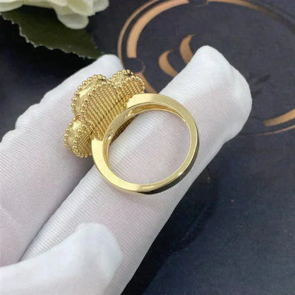 [LuxJewelry]CLOVER WHITE MOP RING