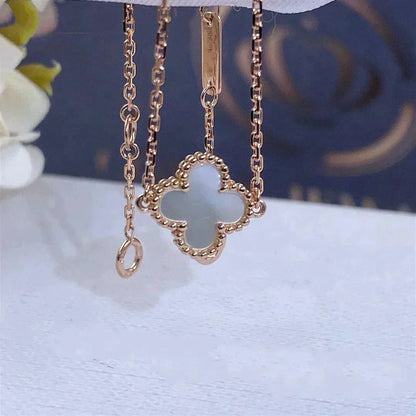 [LuxJewelry]CLOVER WHITE MOP SINGLE FLOWER BRACELET