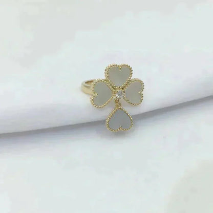 [LuxJewelry]SWEET CLOVER WHITE MOP RING
