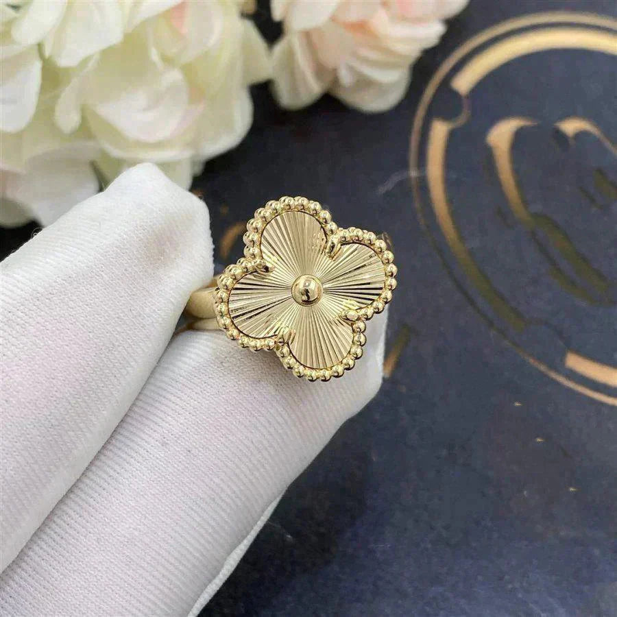 [LuxJewelry]CLOVER GOLD RING