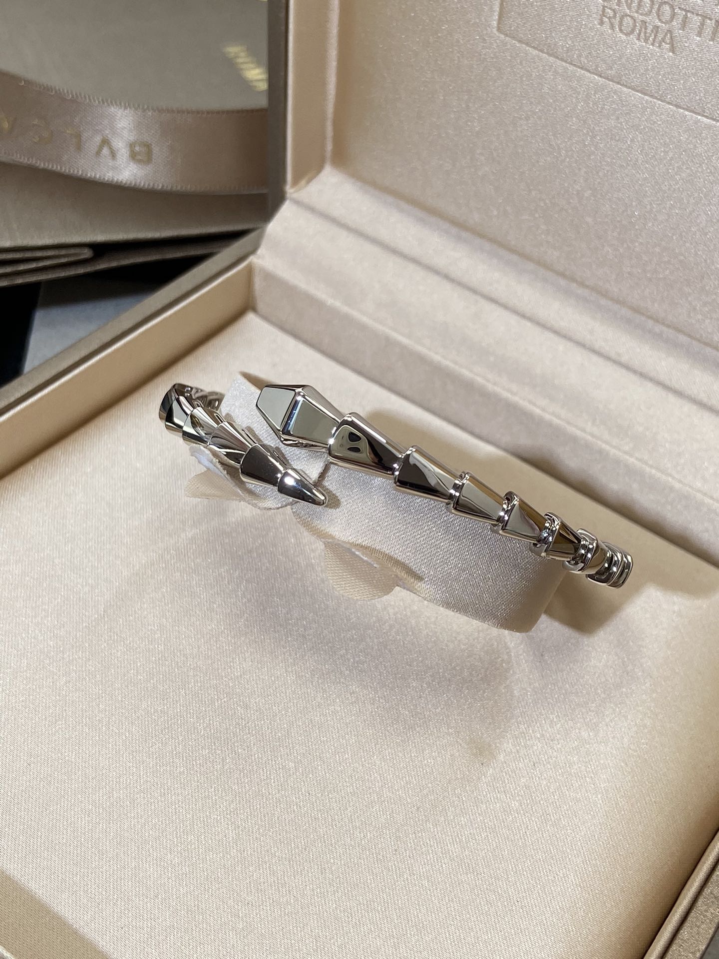 [LuxJewelry]SERPENTI VIPER SILVER BRACELET
