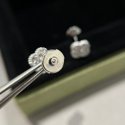 [LuxJewelry]CLOVER MINI DIAMOND STUD EARRINGS