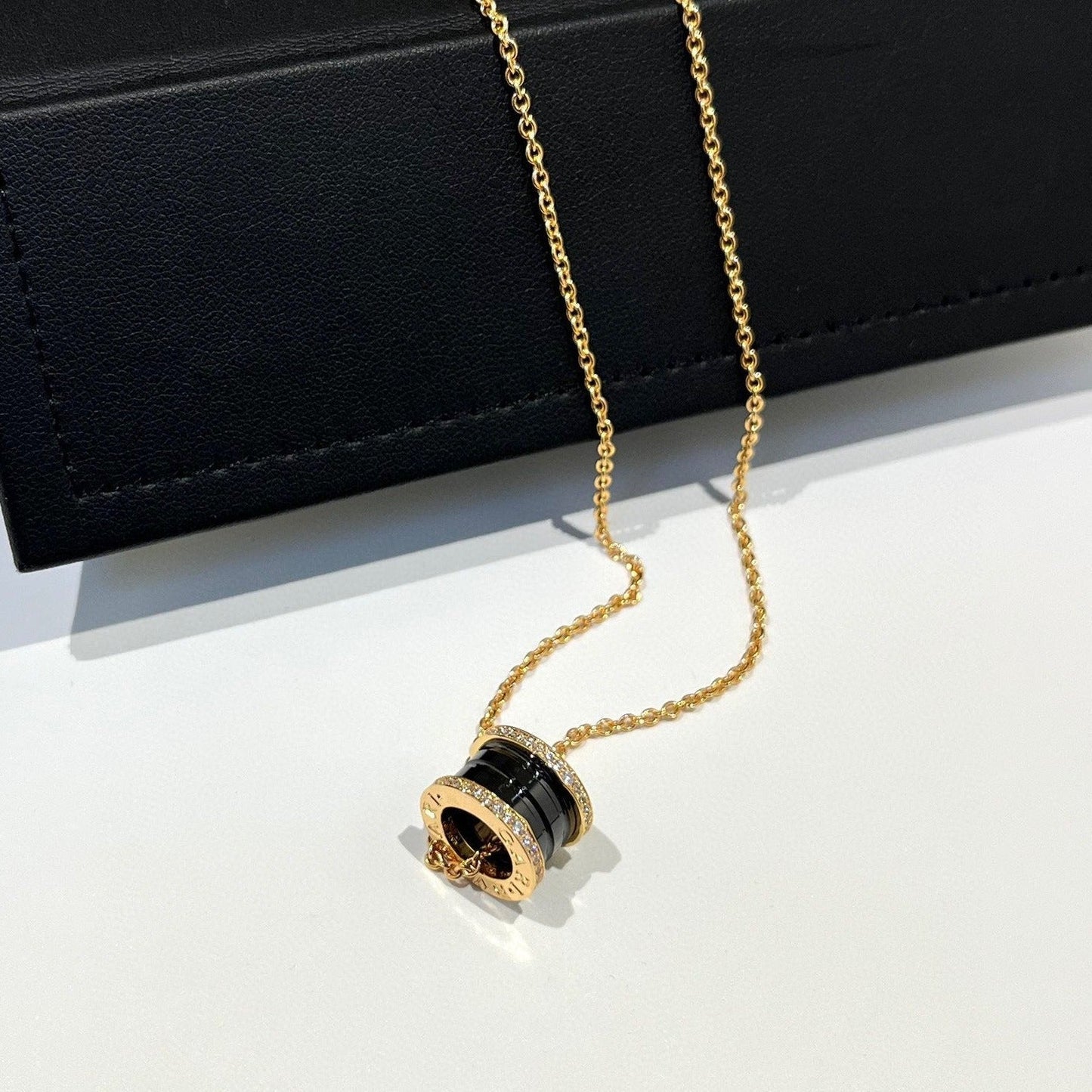 [LuxJewelry]ZERO 1 BLACK CERAMIC DIAMOND PINK GOLD NECKLACE