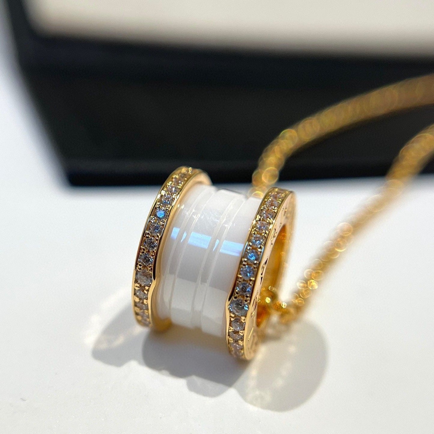 [LuxJewelry]ZERO 1 WHITE CERAMIC DIAMOND PINK GOLD NECKLACE